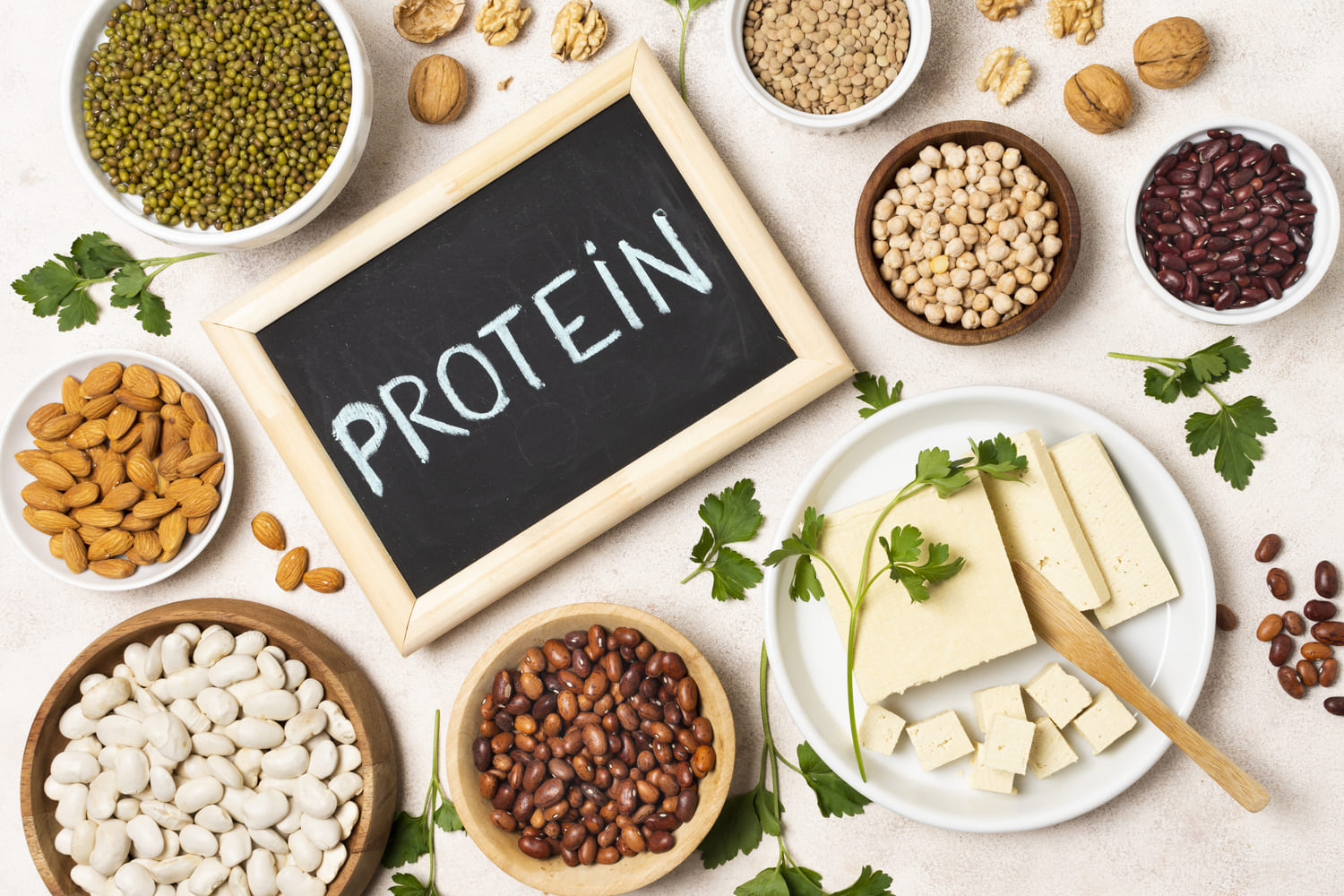 Melhores Proteínas para Ganho de Massa Muscular: Guia Completo 2025